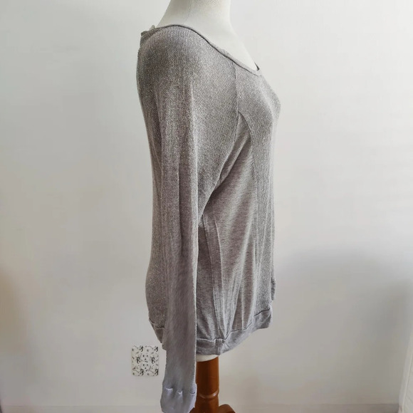 Lush Silver Metallic Top / LS / Pullover / Large - Picture 3 of 6